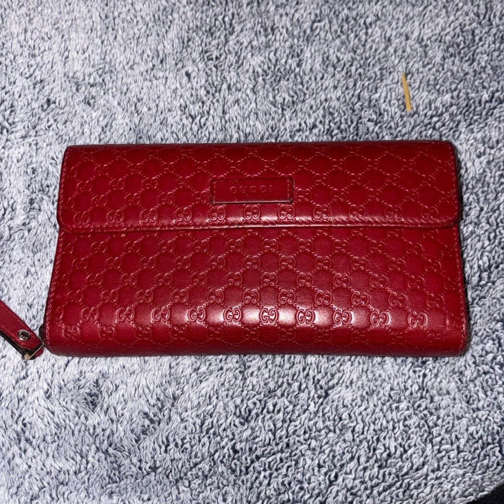 Gucci Microguccisima Red Leather Wallet